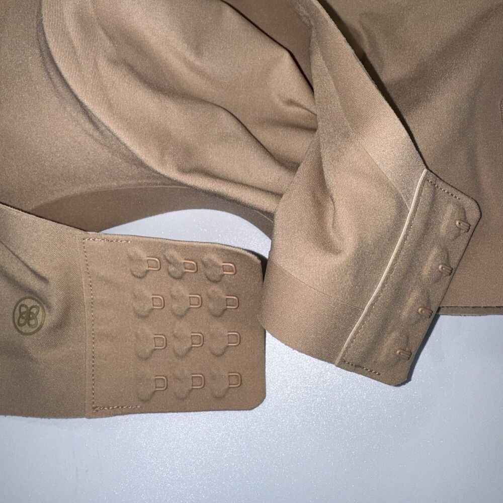 HoneyLove Crossover Bra Women's 1X Nude Sand Wireless Removable Pads EUC - Picture 5 of 7